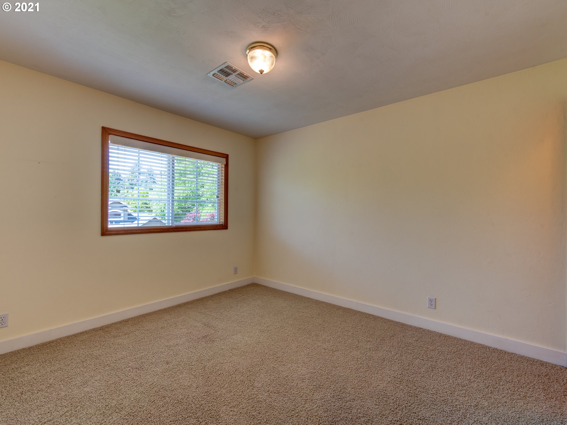 856 Raintree Way Springfield, OR 97477 - Photo 24 of 32