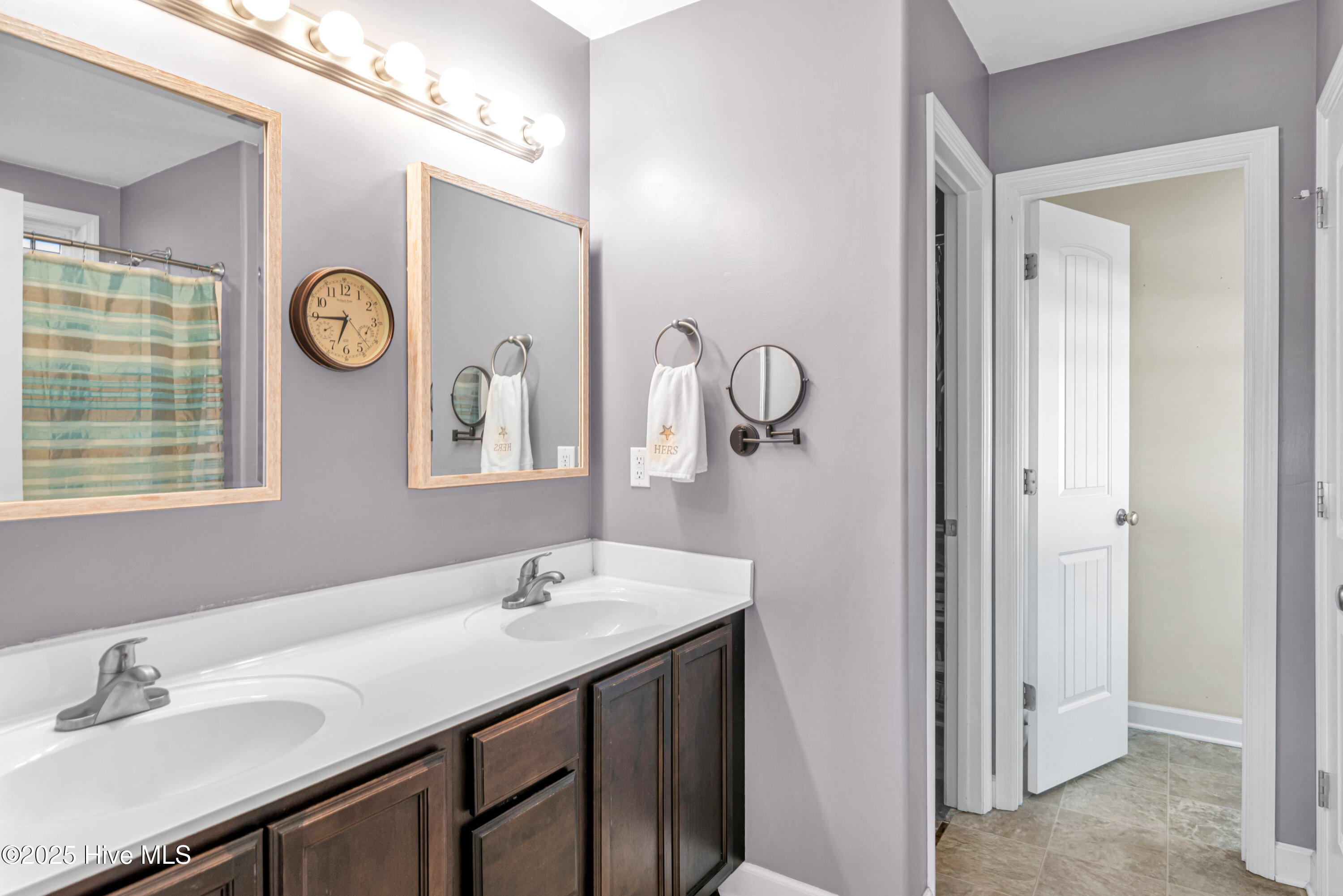 291 Richlands Loop Road Richlands, NC 28574 - Photo 32 of 50 Master Bathroom