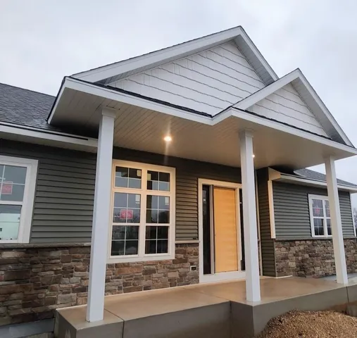 $697,500 | 2161 Wallace Lake Road, Unit LT10, Trenton, WI 53090