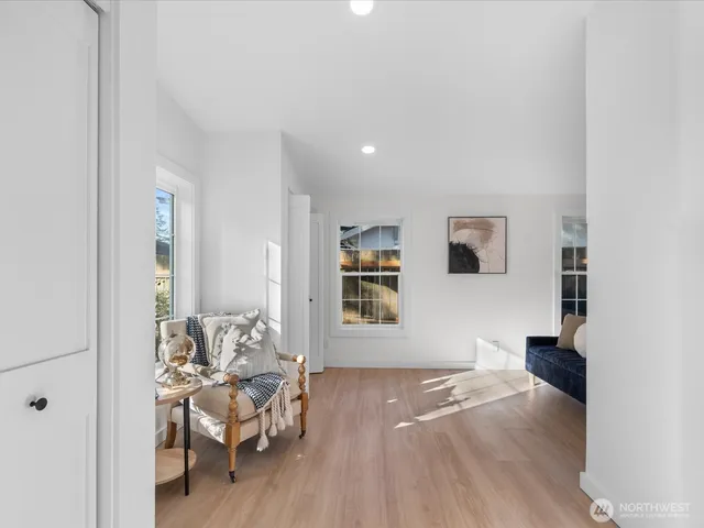 $750,000 | 5706 225th Street Southwest, Mountlake Terrace, WA 98043