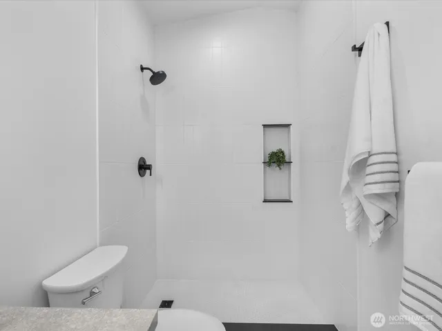 $750,000 | 5706 225th Street Southwest, Mountlake Terrace, WA 98043