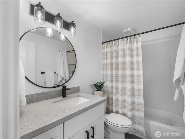 $750,000 | 5706 225th Street Southwest, Mountlake Terrace, WA 98043