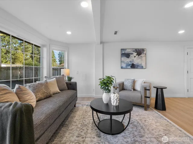 $750,000 | 5706 225th Street Southwest, Mountlake Terrace, WA 98043