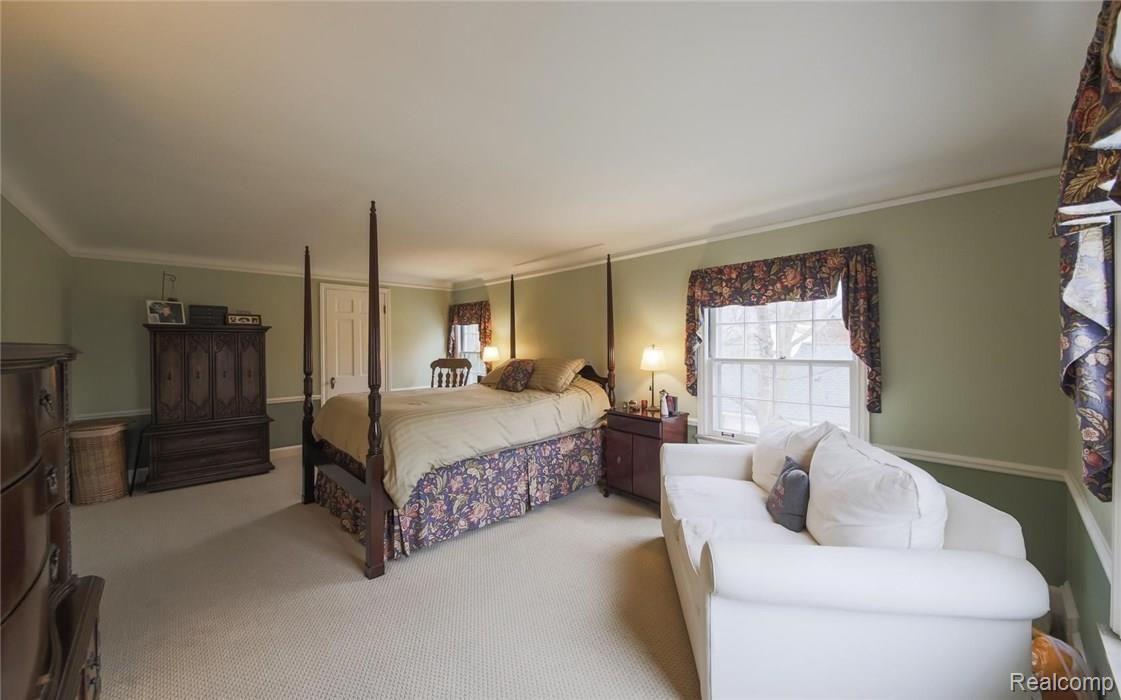 1261 Harvard Road Grosse Pointe, MI 48230 - Photo 15 of 22 25-photo-web-1680x1050-148912.jpg