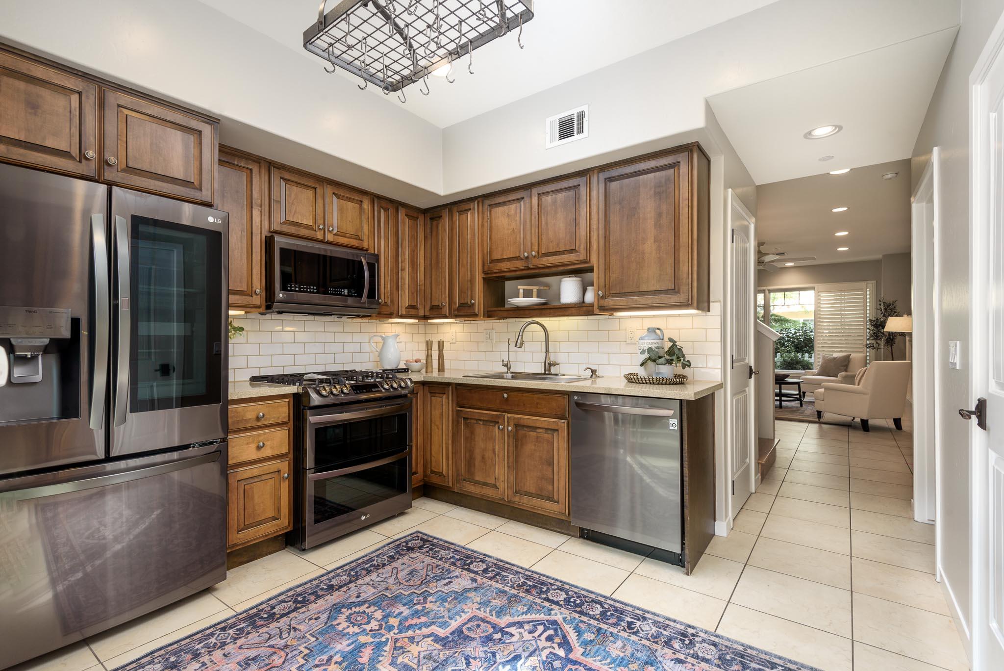 345 Kellogg Way, Unit 18 Goleta, CA 93117 - Photo 4 of 17 Kitchen