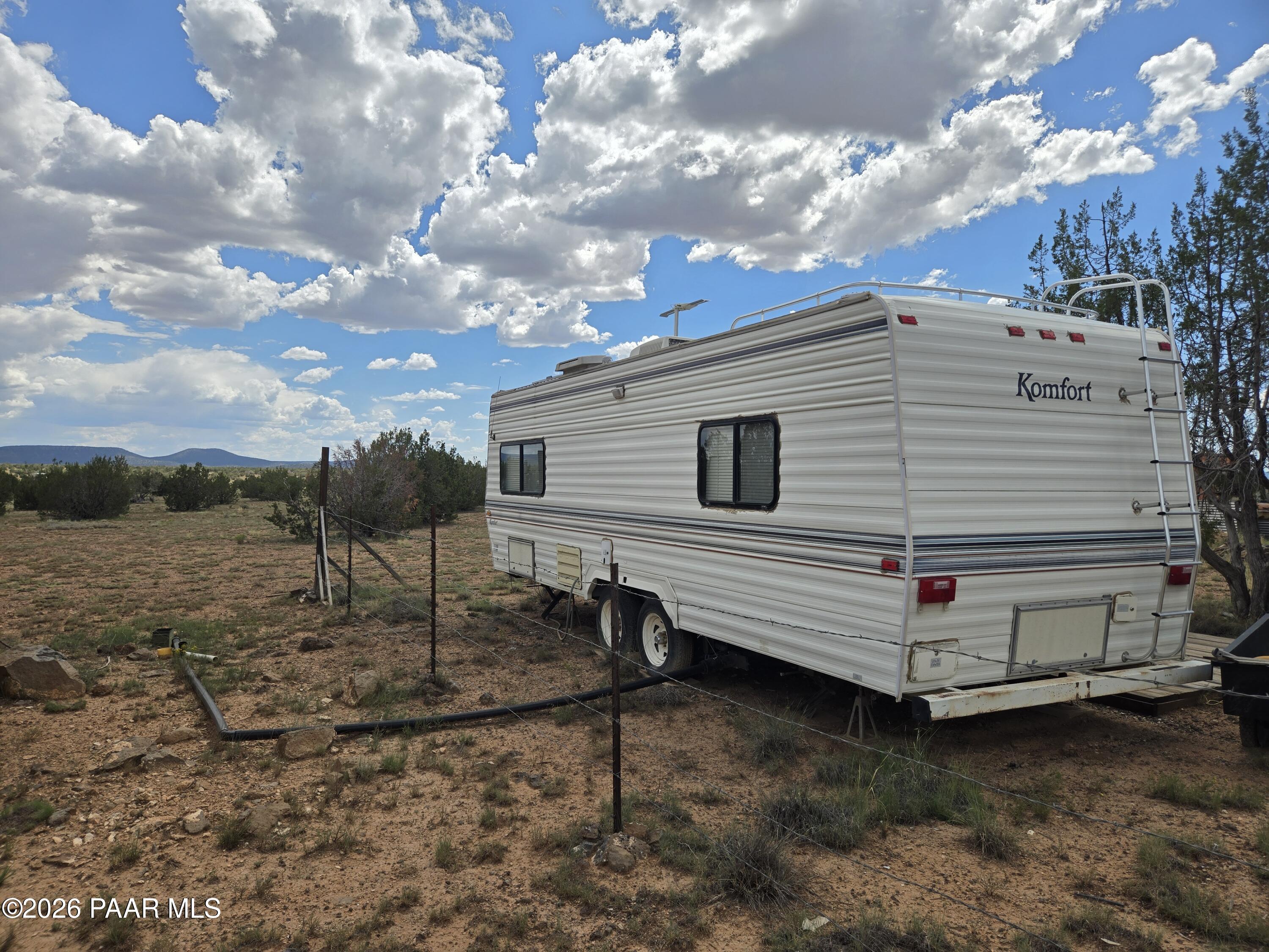 62 West Antelope Run Road Ash Fork, AZ 86320 - Photo 5 of 16 1000037610