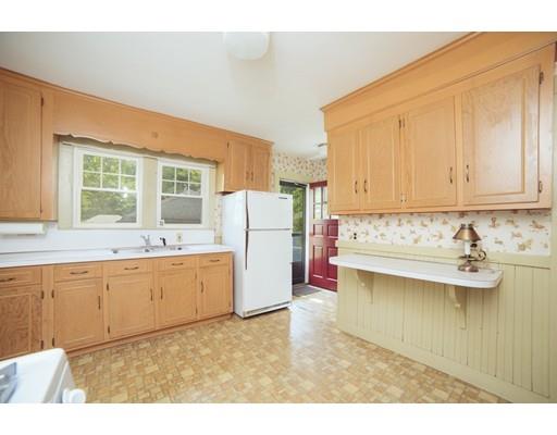 24 Banks Road Swampscott, MA 01907 - Photo 8 of 17 Gallery Image 8