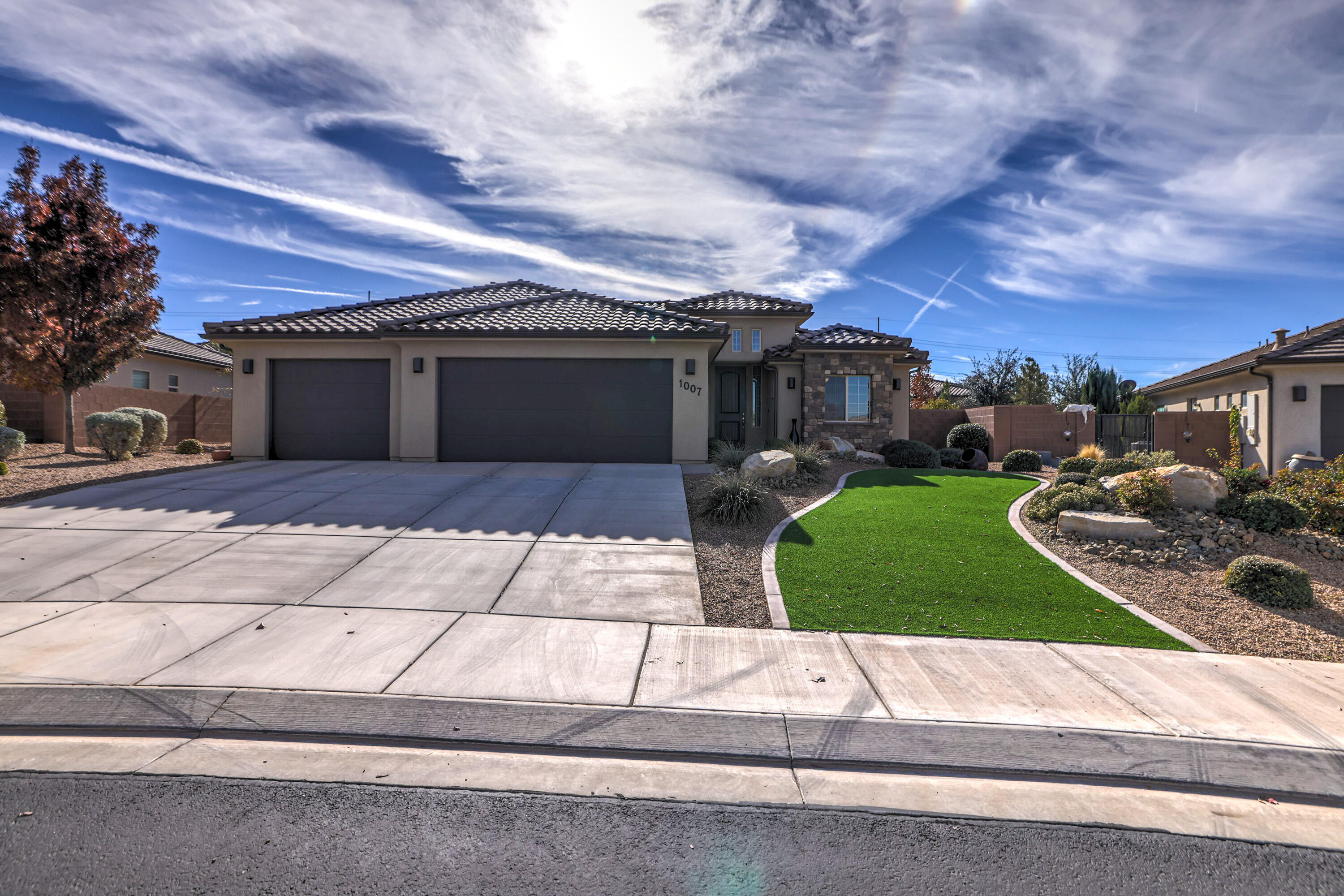 1007 West 4050th Street South St. George, UT 84790 - Photo 1 of 1 Front ExteriorS1