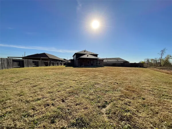 $2,700 | 8039 Brooks Crossing Drive, Baytown, TX 77521