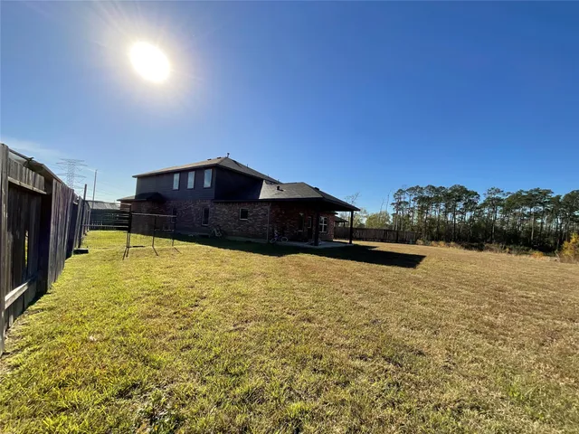 $2,800 | 8039 Brooks Crossing Drive, Baytown, TX 77521