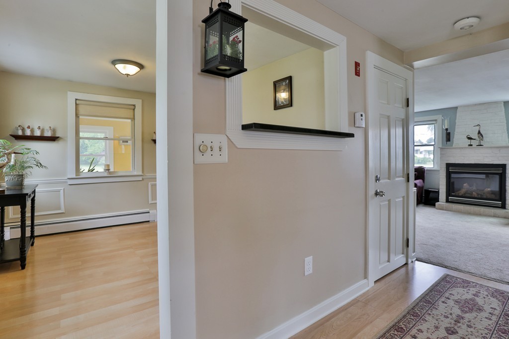 34 Ferry Road Salisbury, MA 01952 - Photo 11 of 30