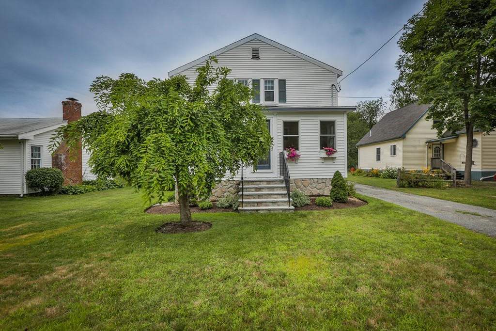 34 Ferry Road Salisbury, MA 01952 - Photo 2 of 30