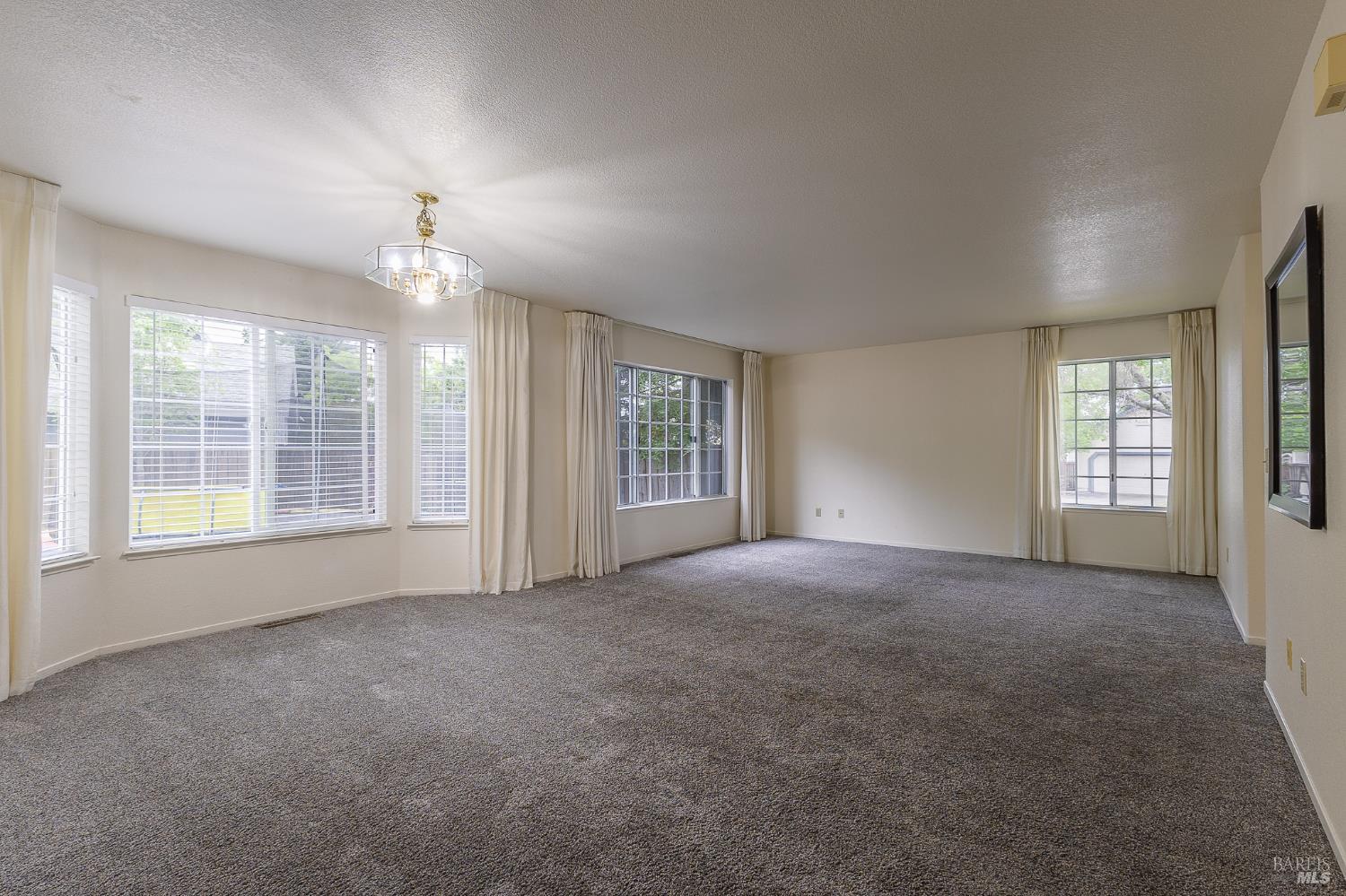 1195 Exeter Drive Santa Rosa, CA 95401 - Photo 6 of 30