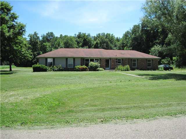 15547 Weaver Road Hagerstown, IN 47346 - Photo 1 of 2 Gallery Image 1