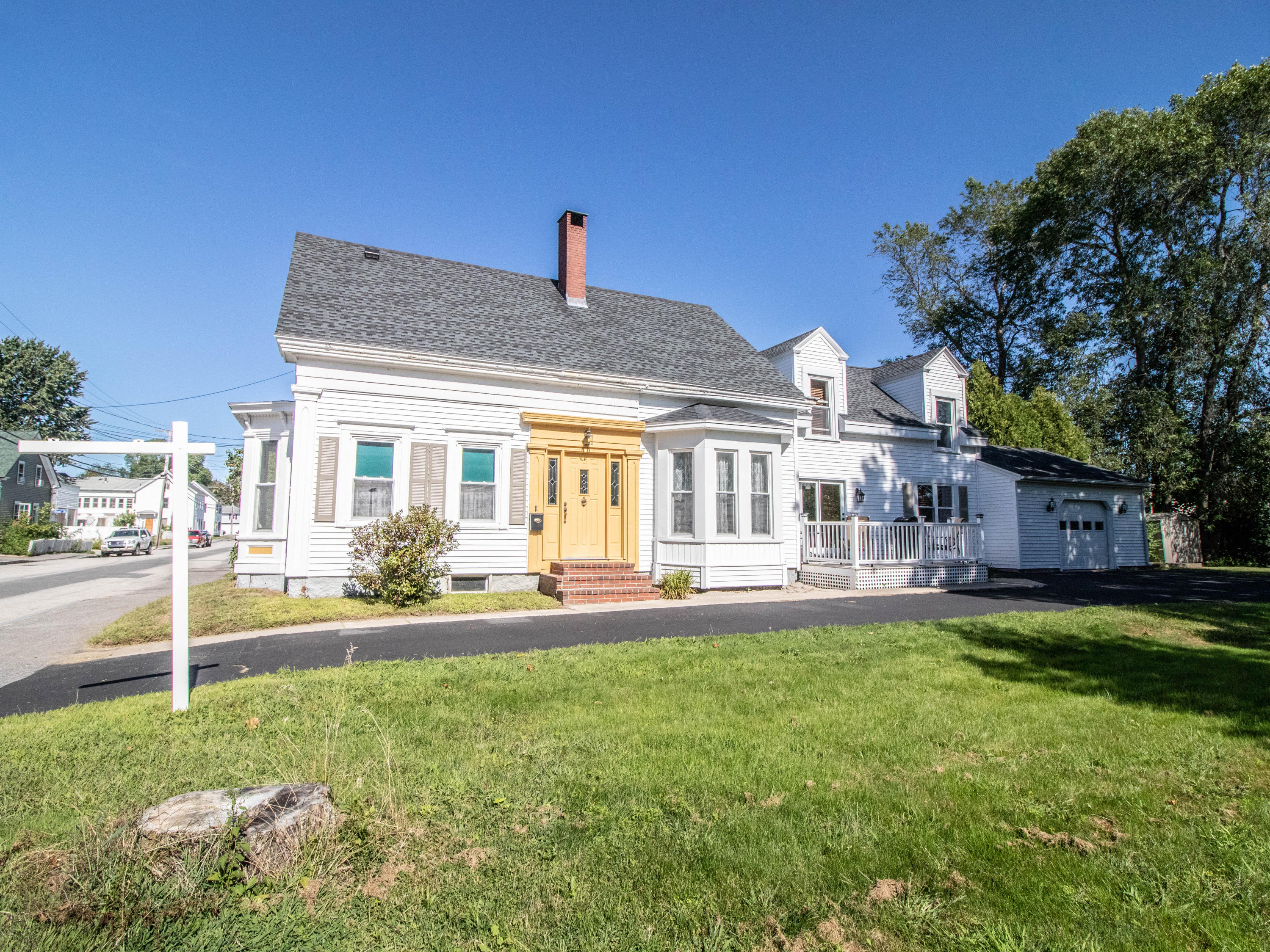 99 Temple Street Saco, ME 04072 - Photo 4 of 31 _MG_0090