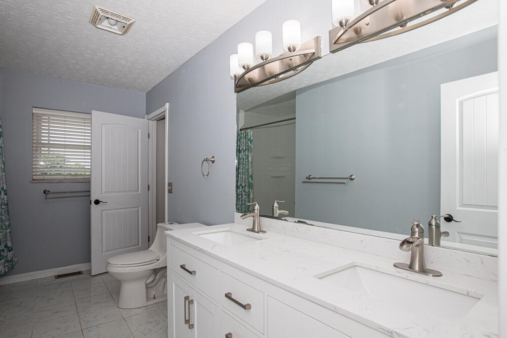 337 Collins Road Paris, KY 40361 - Photo 44 of 96 1F9A4255
