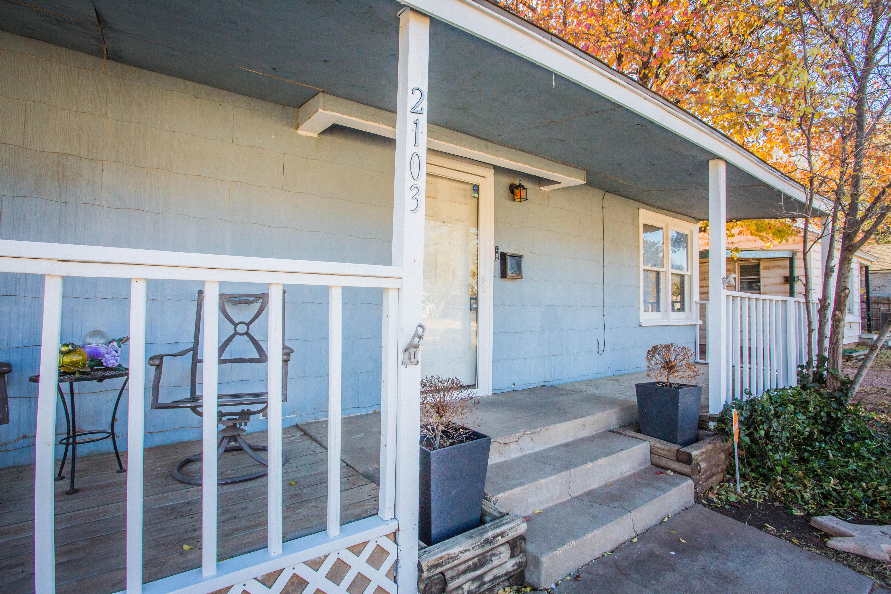 2103 30th Street Lubbock, TX 79411 - Photo 3 of 15 a backyard of a house