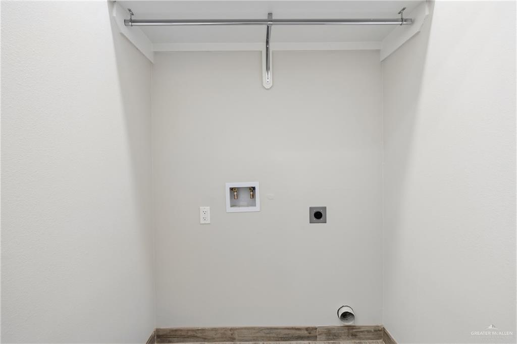 710 West 25th Street Mission, TX 78574 - Photo 11 of 15 a view of small space