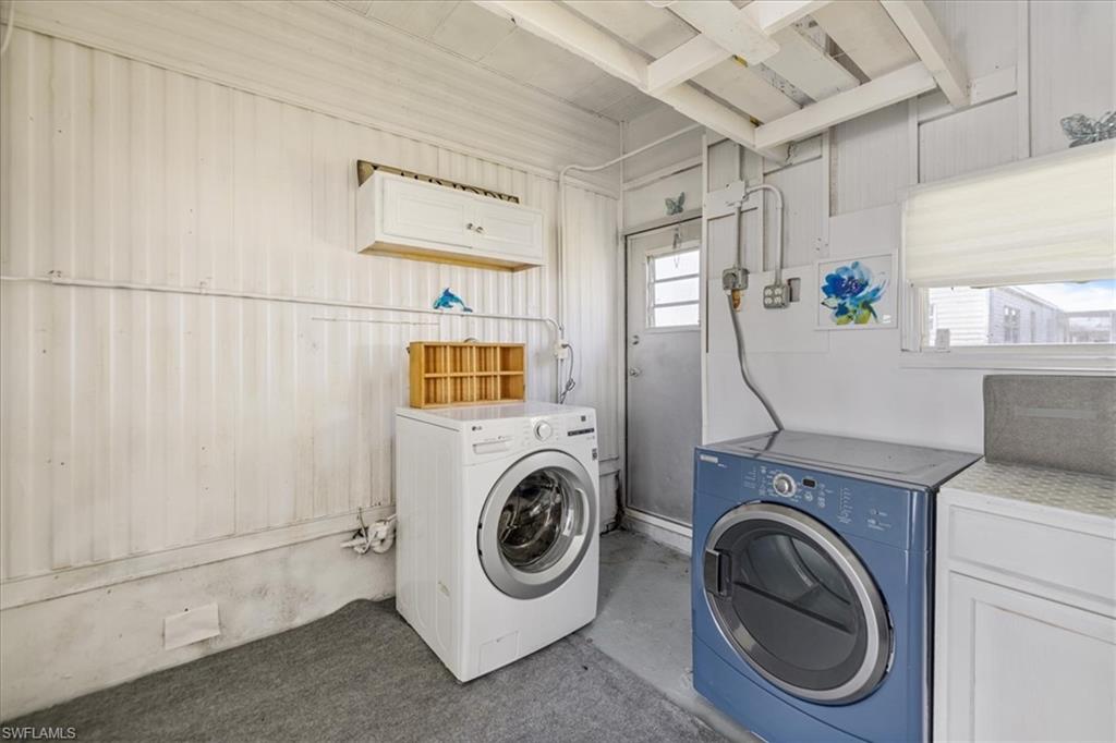 952 Days Lane North Fort Myers, FL 33917 - Photo 23 of 46 a utility room with dryer and washer