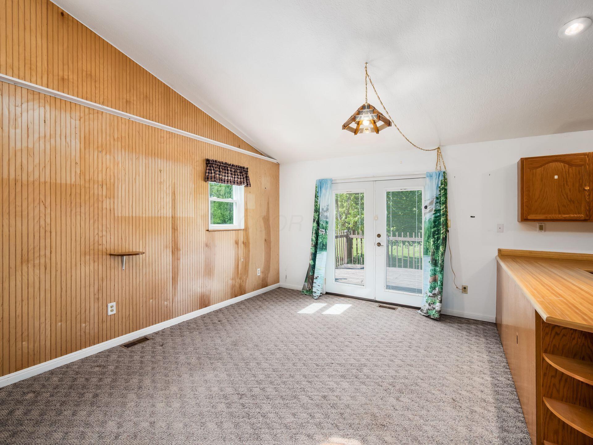 2084 Bunty Station Road Delaware, OH 43015 - Photo 14 of 49