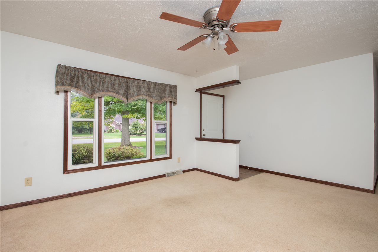 11889 Bend River Road Roscoe, IL 61073 - Photo 4 of 13 Gallery Image 4