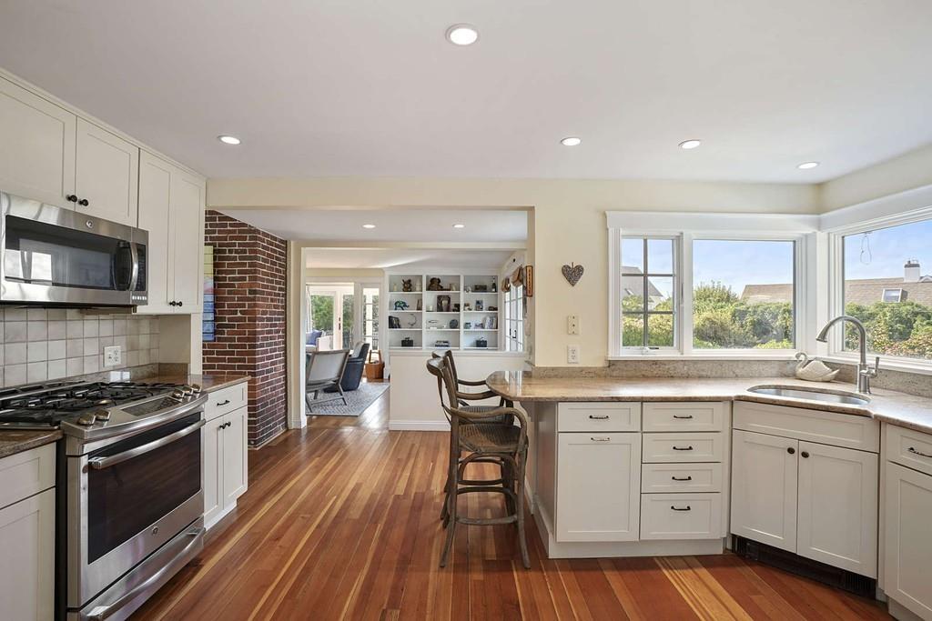 55 Crescent Avenue Scituate, MA 02066 - Photo 14 of 41