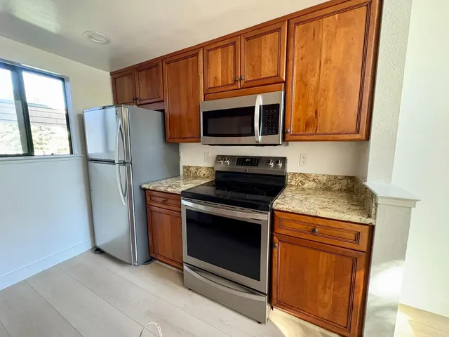 $860,000 | 32 Cove Lane, Redwood City, CA 94065