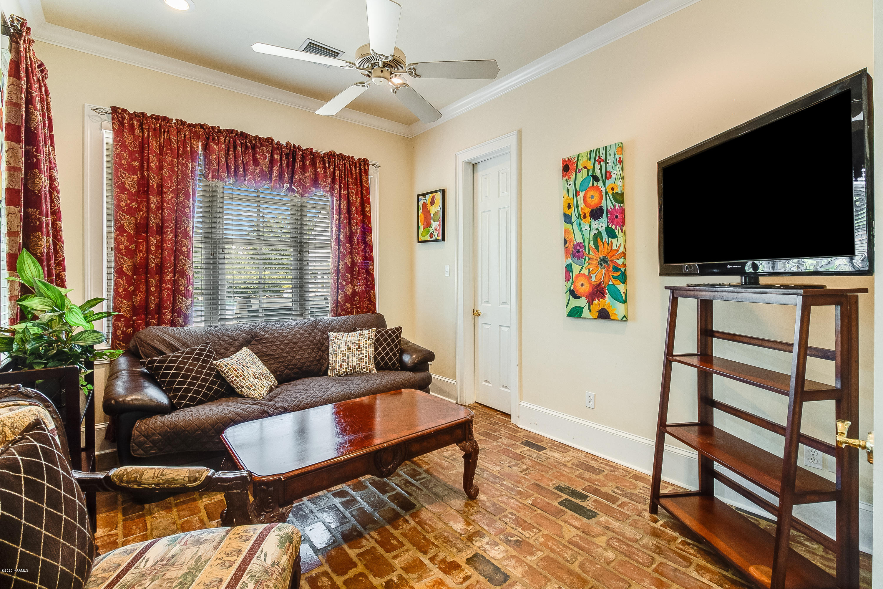 5219 Rip Van Winkle Road New Iberia, LA 70560 - Photo 9 of 30 Gallery Image 9