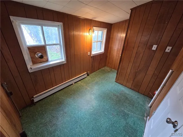 $1,500 | 121 West End Drive, Syracuse, NY 13204