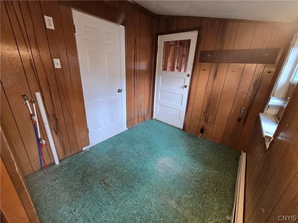 $1,500 | 121 West End Drive, Syracuse, NY 13204