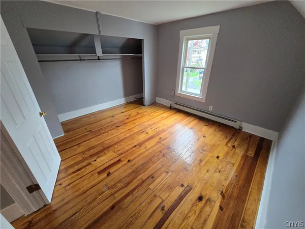 $1,500 | 121 West End Drive, Syracuse, NY 13204