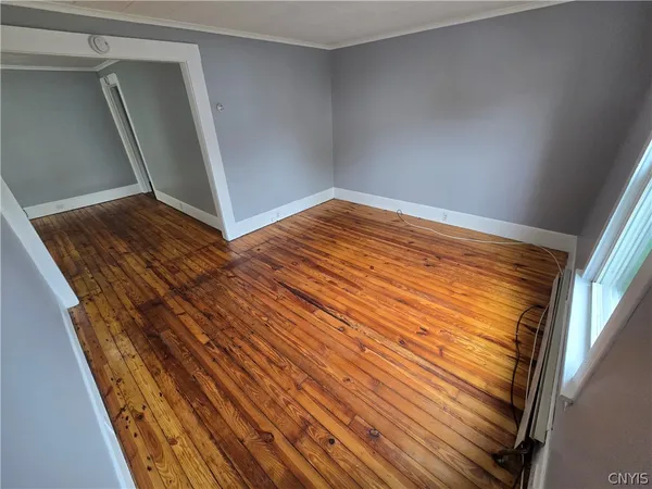 $1,500 | 121 West End Drive, Syracuse, NY 13204