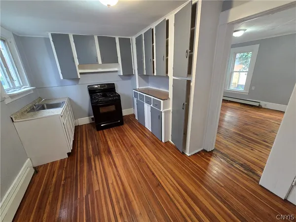 $1,500 | 121 West End Drive, Syracuse, NY 13204