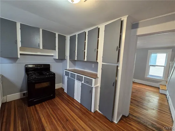 $1,500 | 121 West End Drive, Syracuse, NY 13204