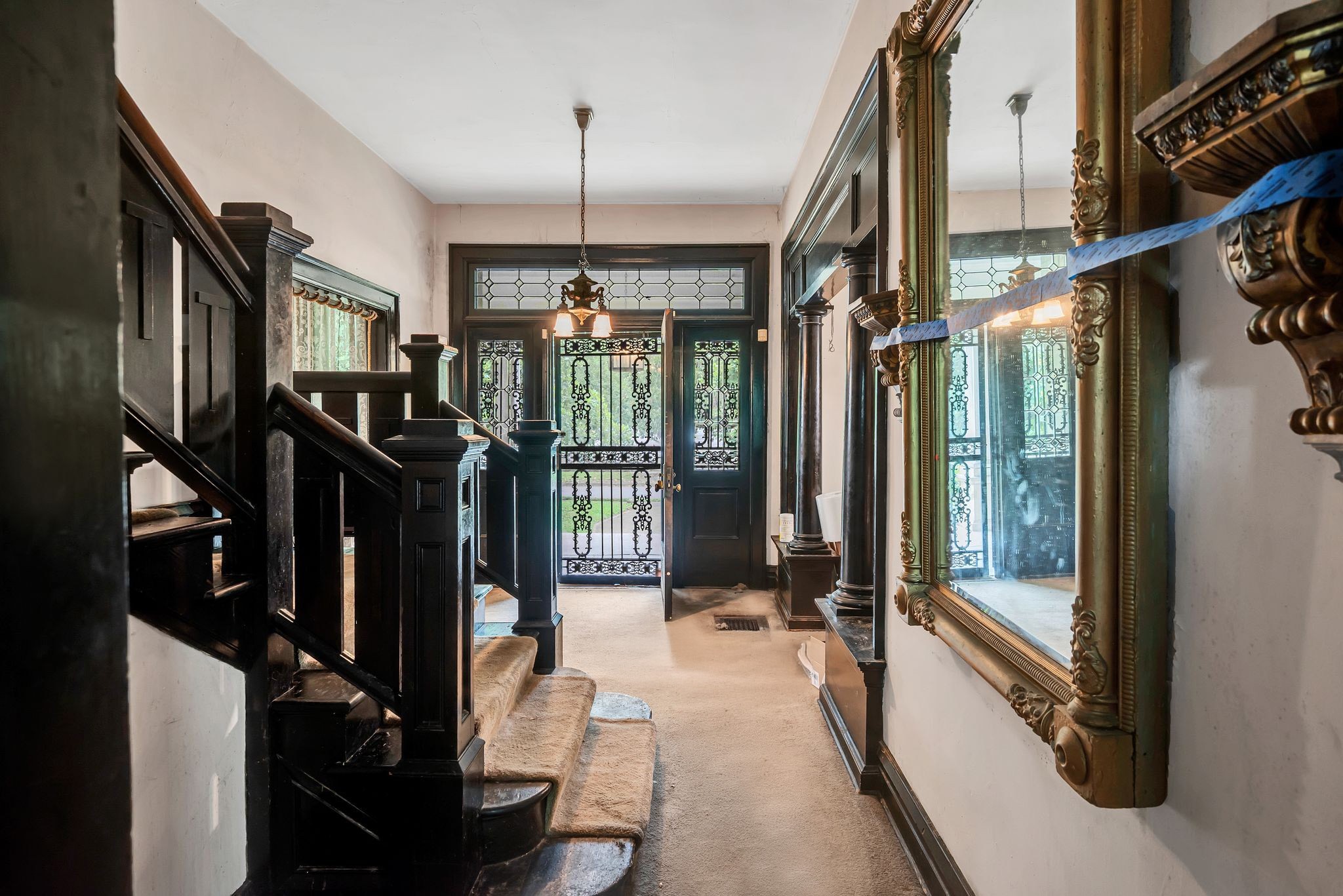 3818 Richland Avenue Nashville, TN 37205 - Photo 12 of 13 a view of a hallway with the entryway