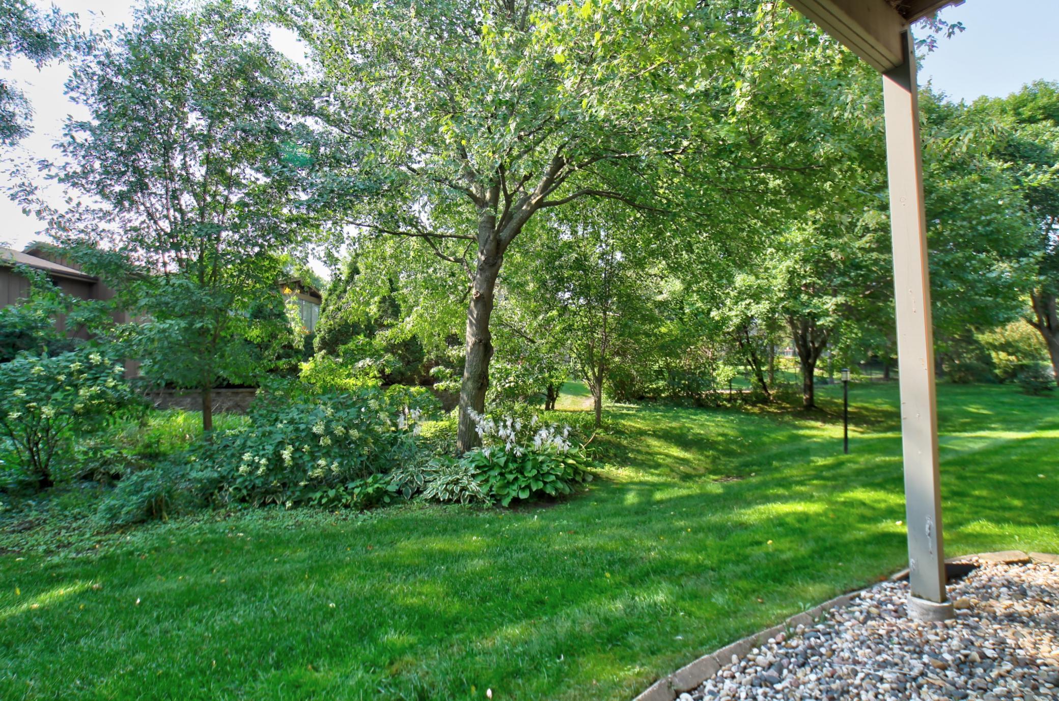 10330 Berkshire Road Bloomington, MN 55437 - Photo 47 of 55 Gallery Image 47