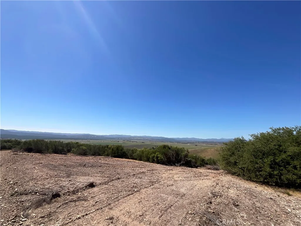 105 Paulsen Road King City, CA 93930 - Photo 17 of 25 a view of beach and sunset