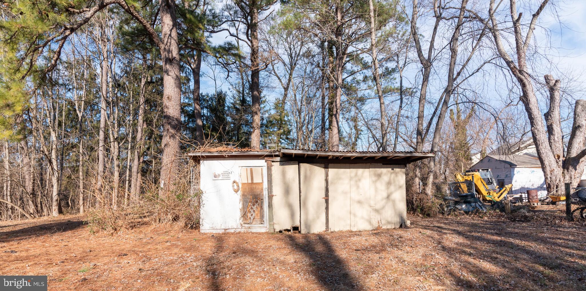 2100 Singerly Road Elkton, MD 21921 - Photo 49 of 67 a view of entrance gate of a house