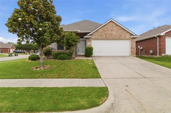 $425,000 | 6803 Hillwood Drive, Sachse, TX 75048