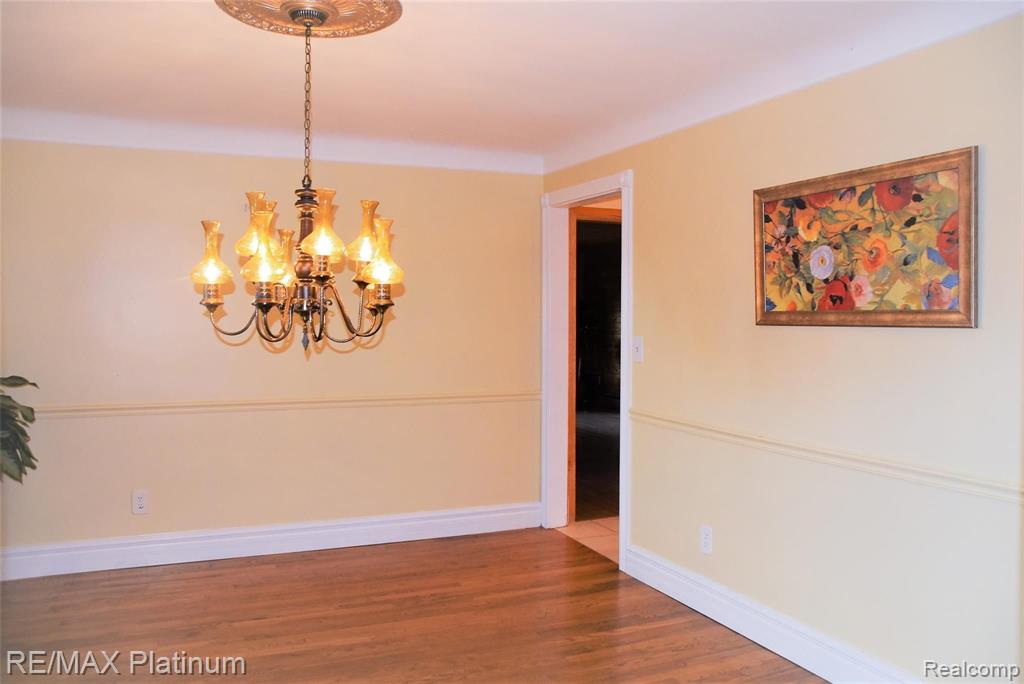 7525 Fisher Road Howell, MI 48855 - Photo 11 of 54