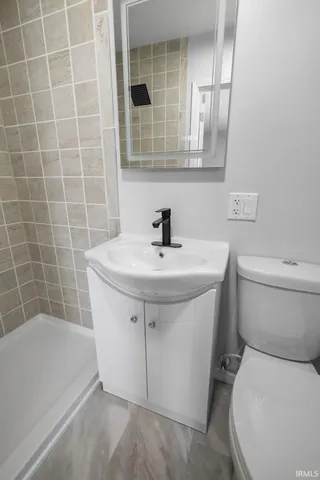 $277,400 | 10906 West Jackson Street, Yorktown, IN 47396