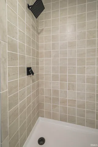 $277,400 | 10906 West Jackson Street, Yorktown, IN 47396