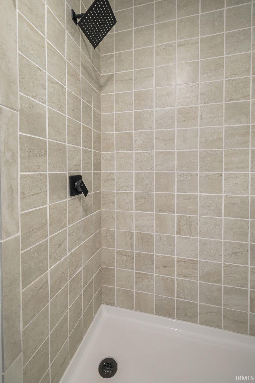 10906 West Jackson Street Yorktown, IN 47396 - Photo 12 of 18