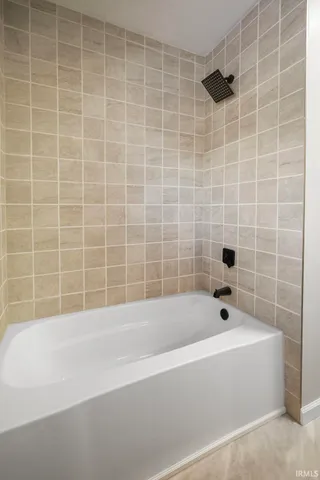 $277,400 | 10906 West Jackson Street, Yorktown, IN 47396