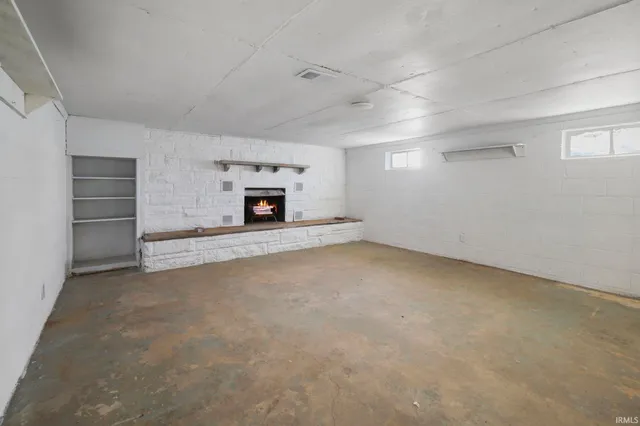 $277,400 | 10906 West Jackson Street, Yorktown, IN 47396