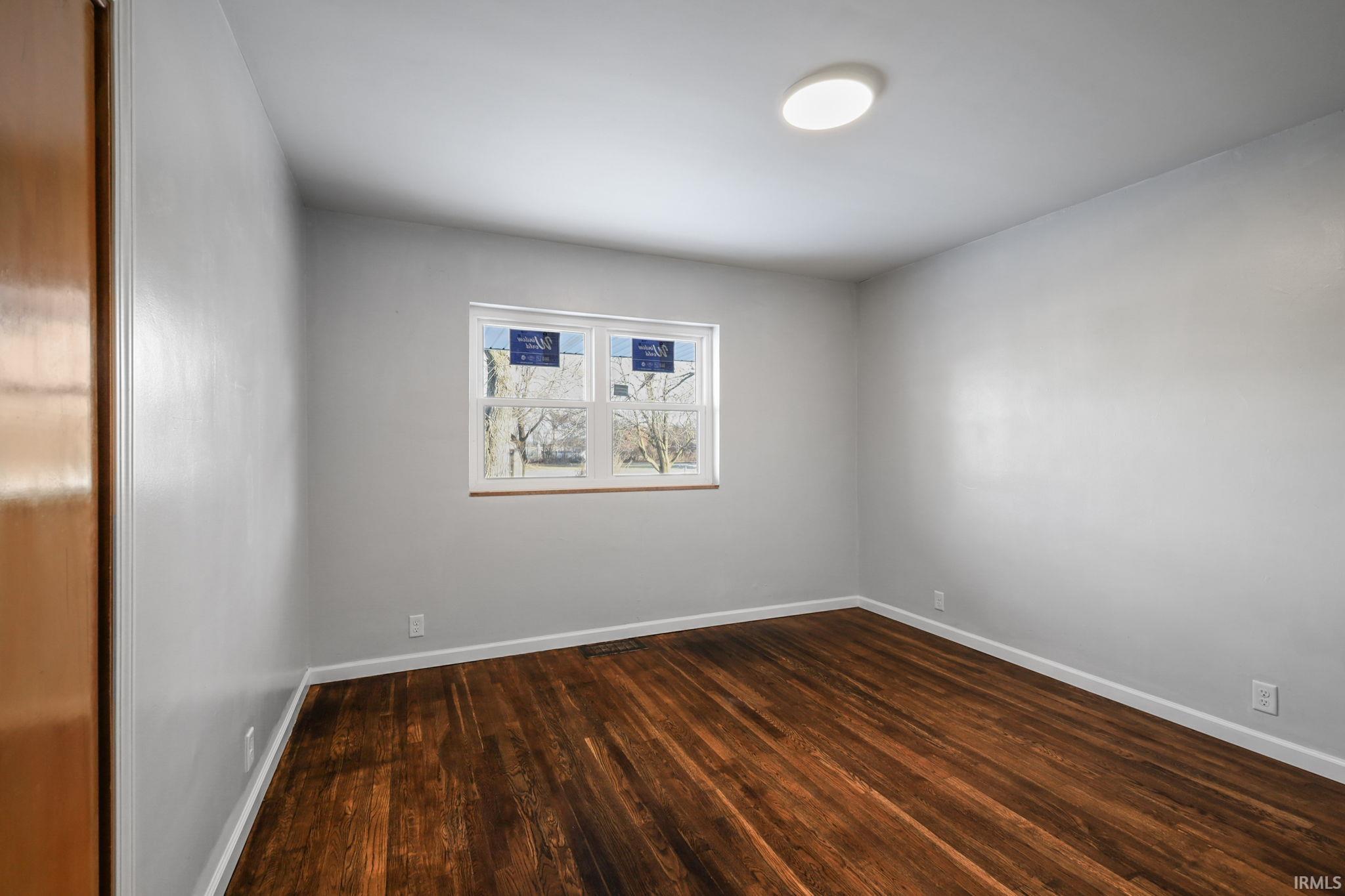 10906 West Jackson Street Yorktown, IN 47396 - Photo 8 of 18