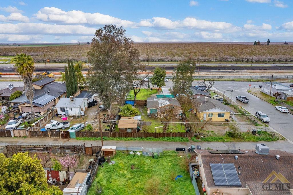 Undisclosed Address Wasco, CA 93280 - Photo 12 of 29