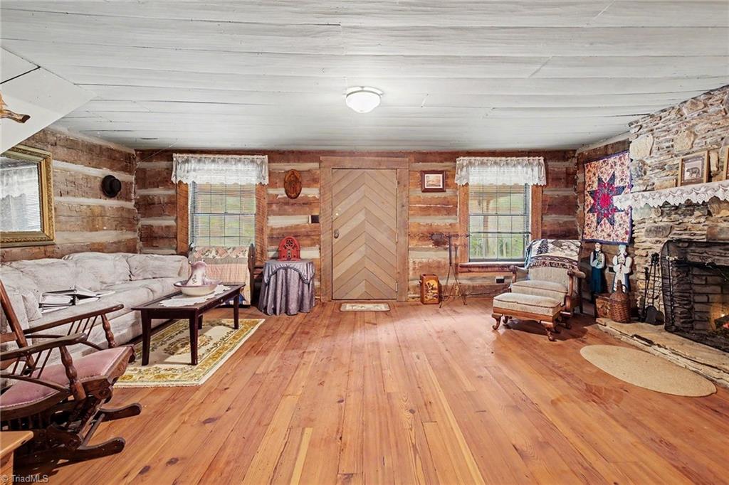 1413 Mission Road Danbury, NC 27016 - Photo 12 of 27