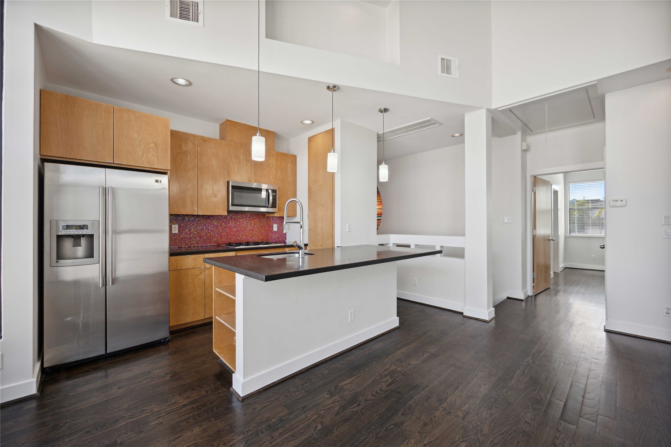 1023 Bonner Street, Unit 1023 Houston, TX 77007 - Photo 9 of 24 Fridge included!