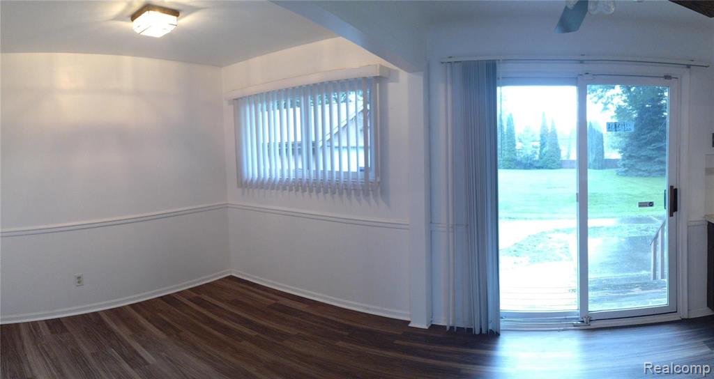 5571 Meadow View Street Sterling Heights, MI 48310 - Photo 4 of 21